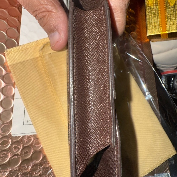Louis Vuitton Brown Checkered Wallet - Picture 5 of 16